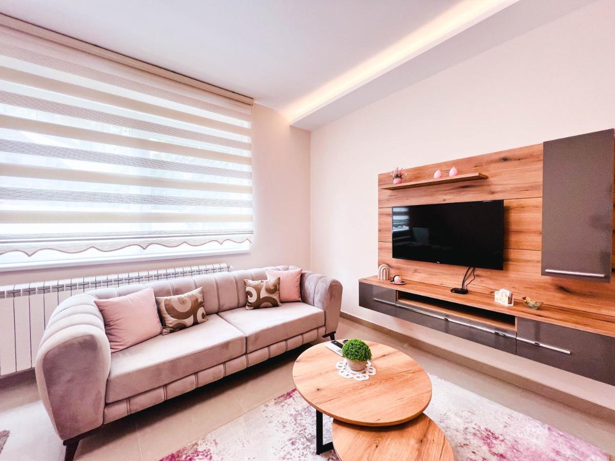 Old Town Luxury Suites Belgrade Extérieur photo