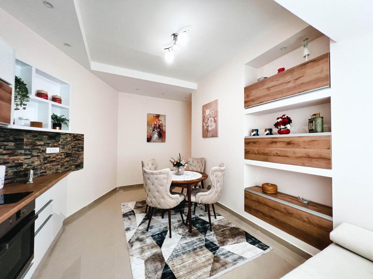 Old Town Luxury Suites Belgrade Extérieur photo